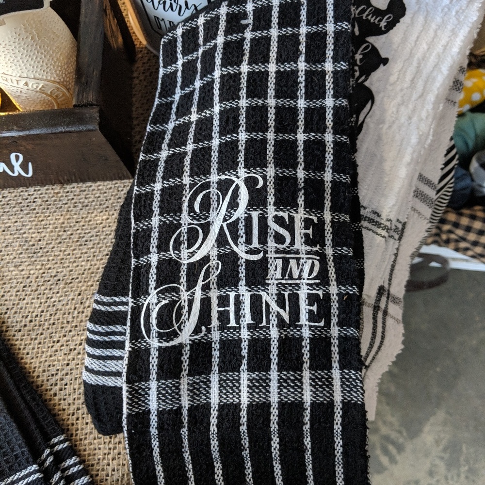 Set of 4 farmhouse hand towels